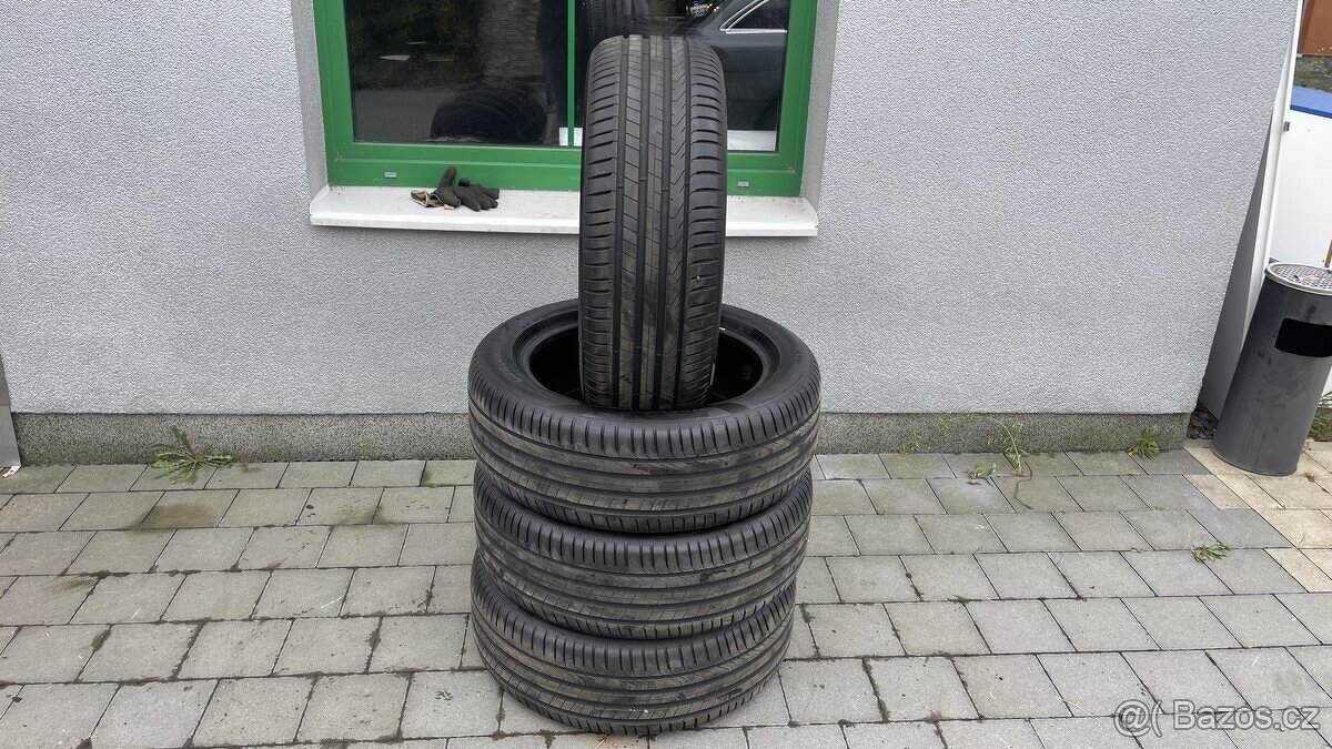 Prodam letní pneu pirelli 245/50R19 rok 22 RunFlat