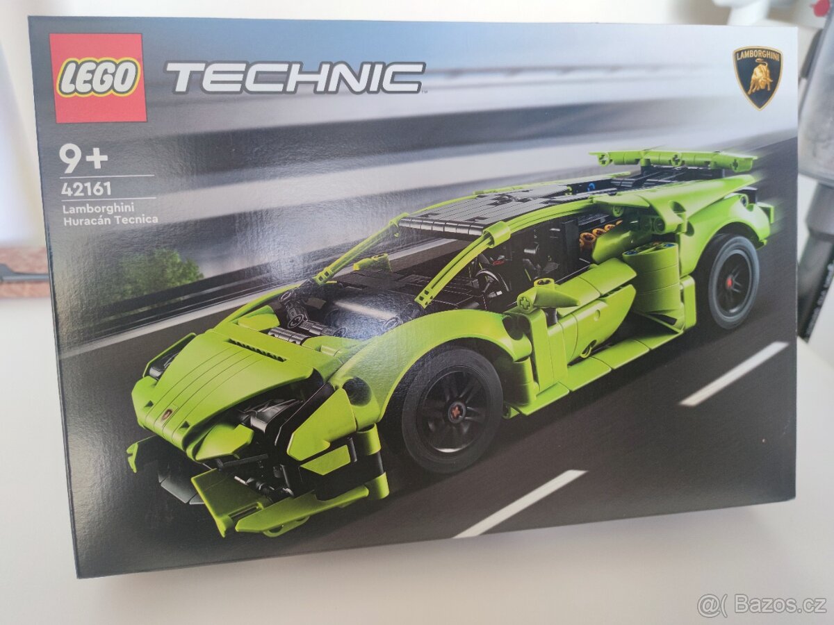 LEGO Technic 42161 Lamborghini