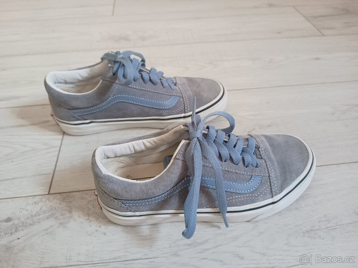 dětské kožené tenisky Vans + set podprsenek