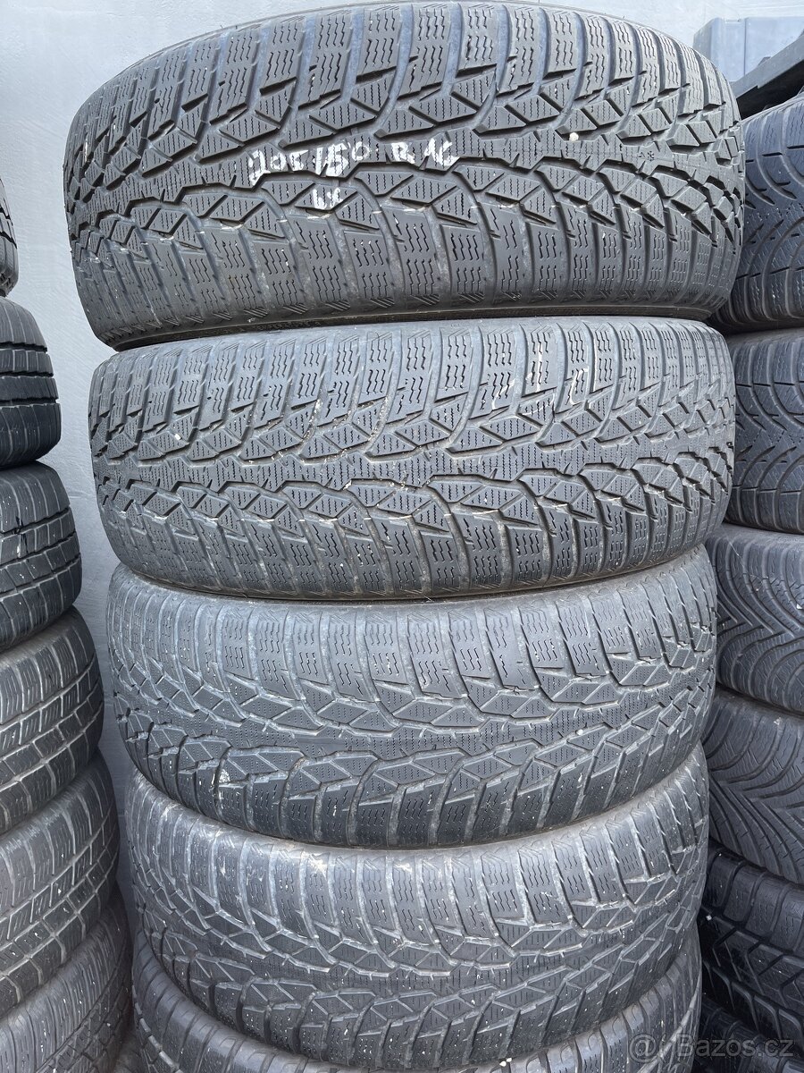 4xZimní pneu Nokian WRD4 205/60 R16 97H