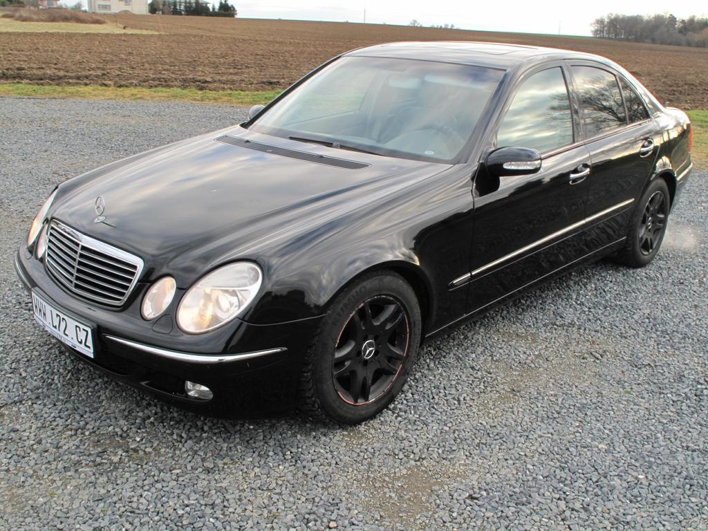 Mercedes-Benz E 220 cdi automat výhřev sedač