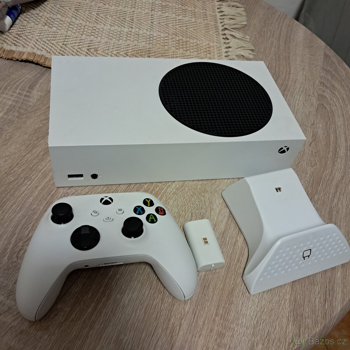 Zanovní Xbox Series S  512GB 2023