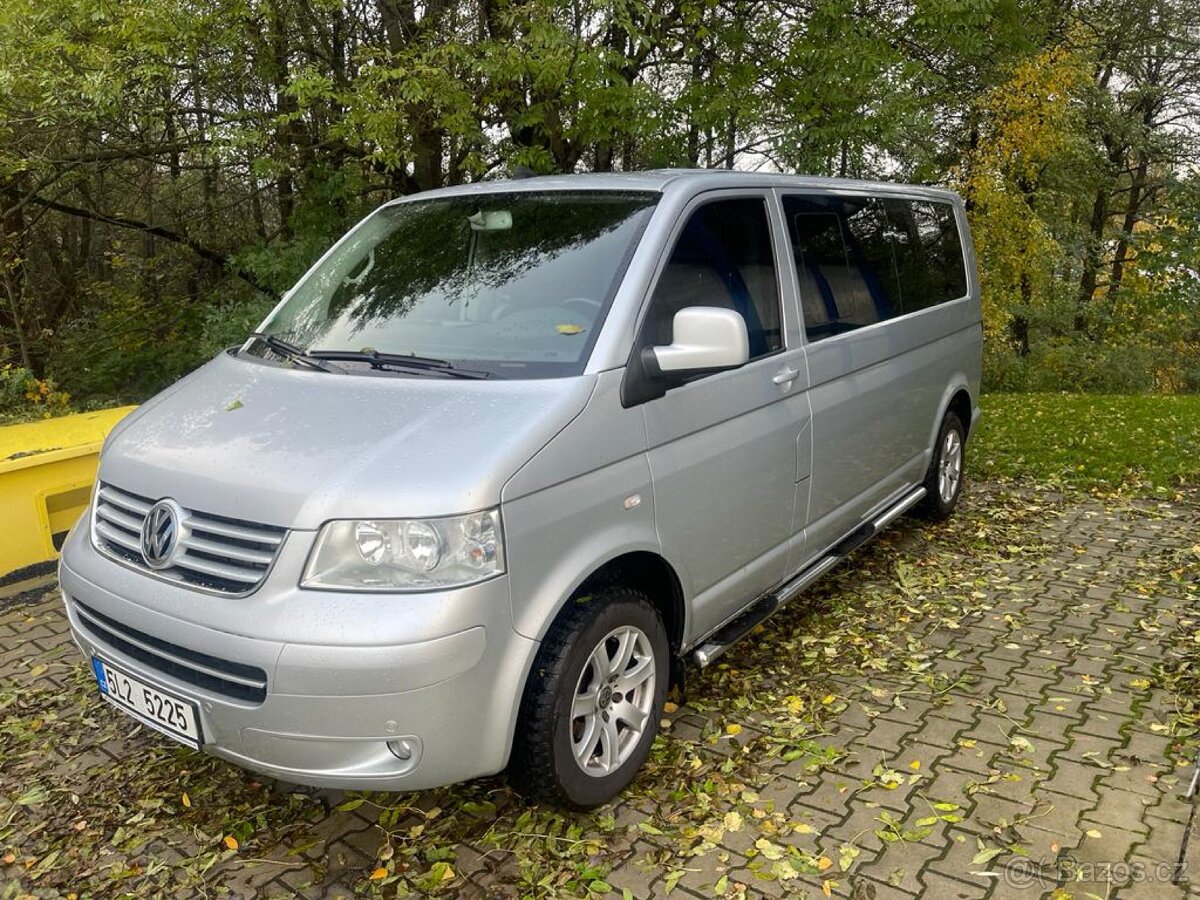 VW T5 Caravelle long, rok 2007, 9 míst, TOP STAV.