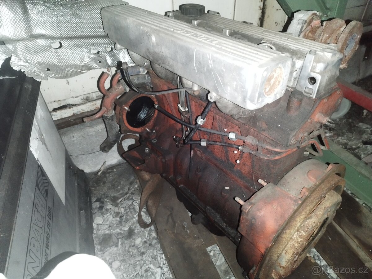 Motor AVIE A75