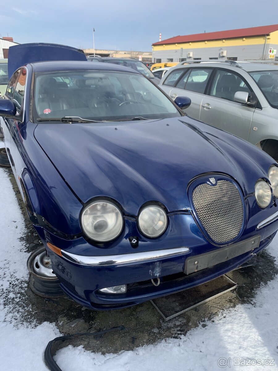 Díly z jaguar s-type