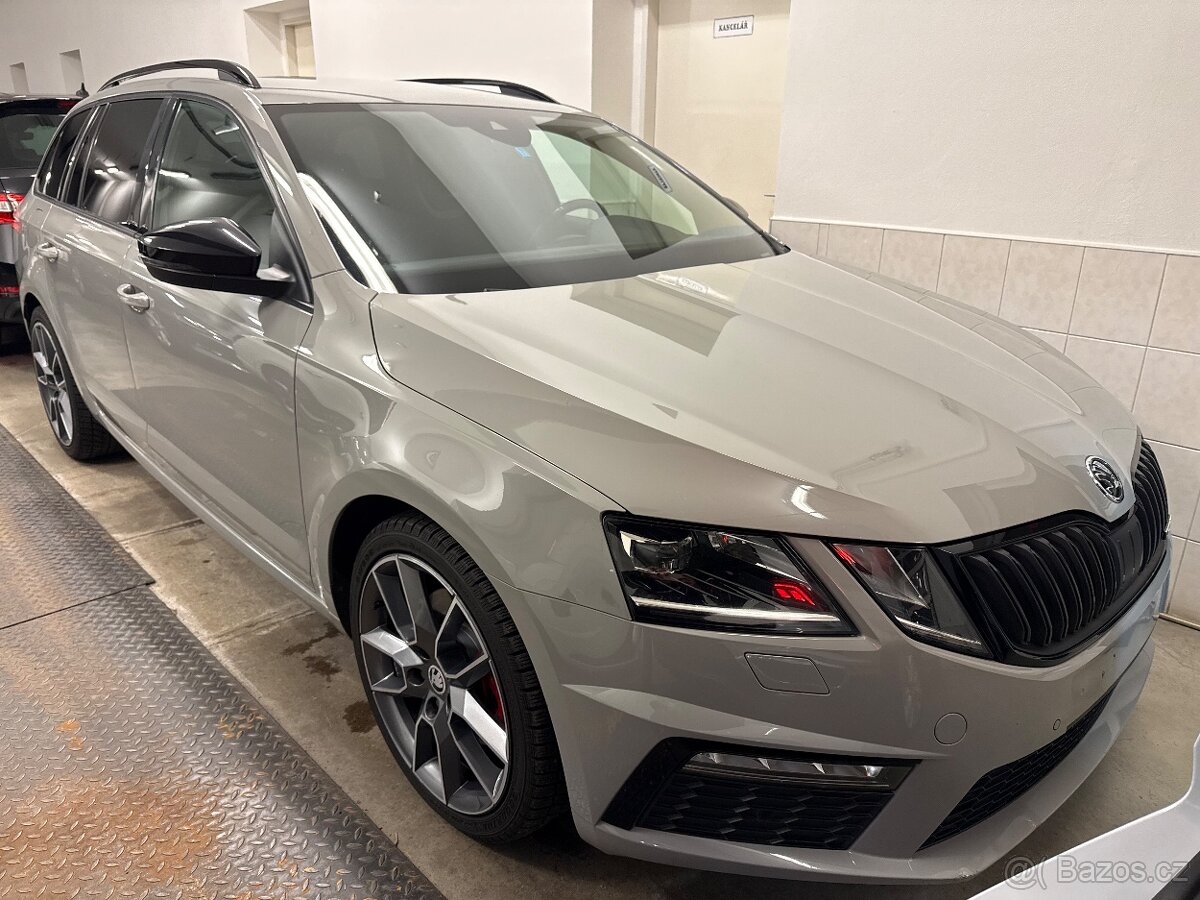 ŠKODA OCTAVIA RS FACELIFT 2.0 TDI MANUÁL CHALLENGE PAKET