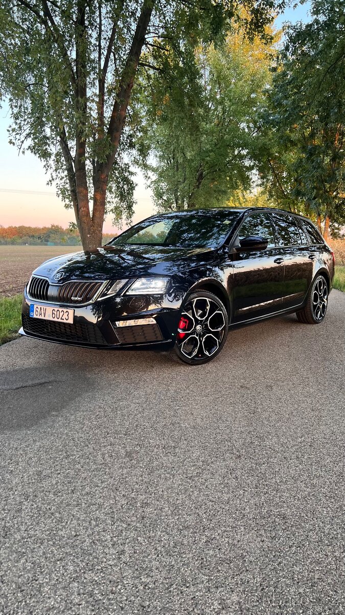 Škoda Octavia Combi 2.0 TDI RS DSG 4x4