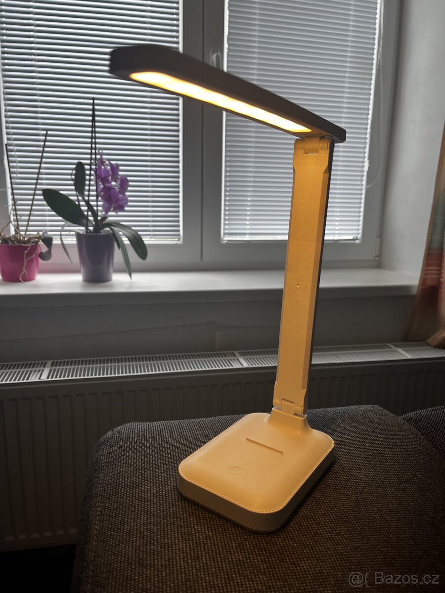 Lampa nabijeci USB