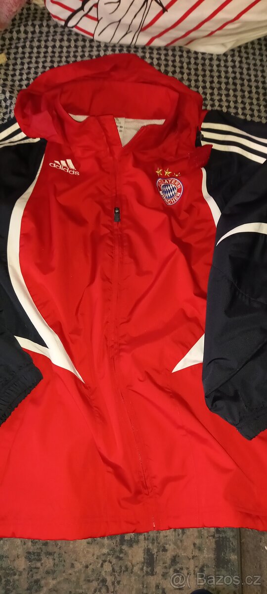 Sportovní bunda Adidas FC Bayern Munchen