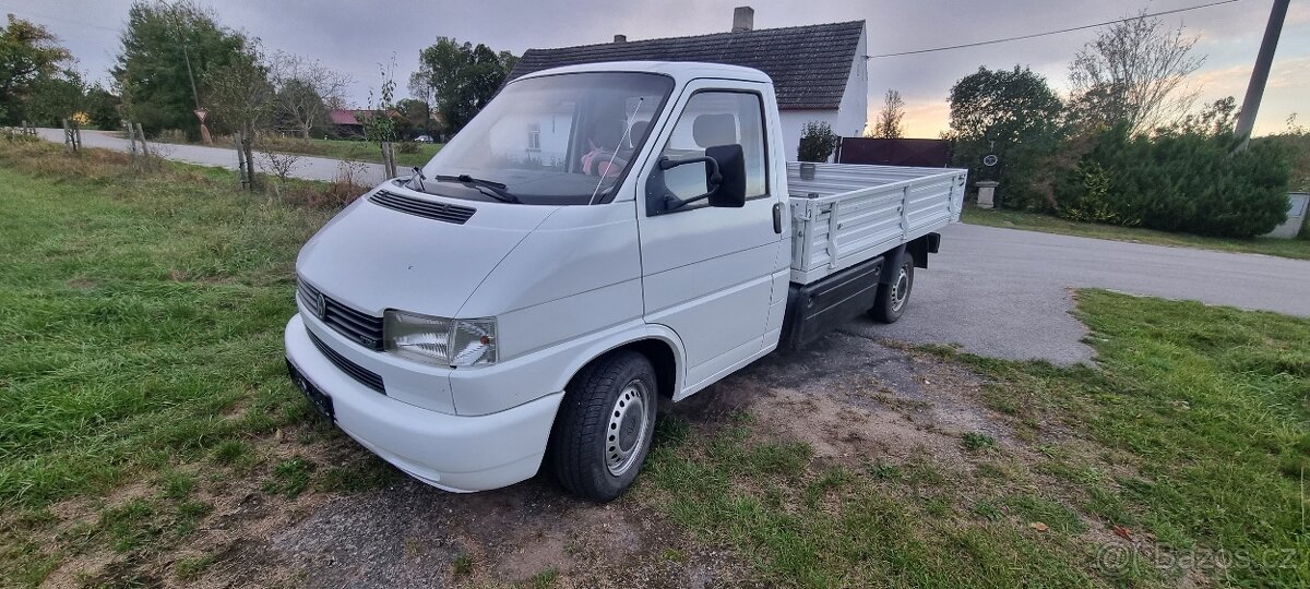 VW t4 2.5 TDI 75kw rok 2001 top stav