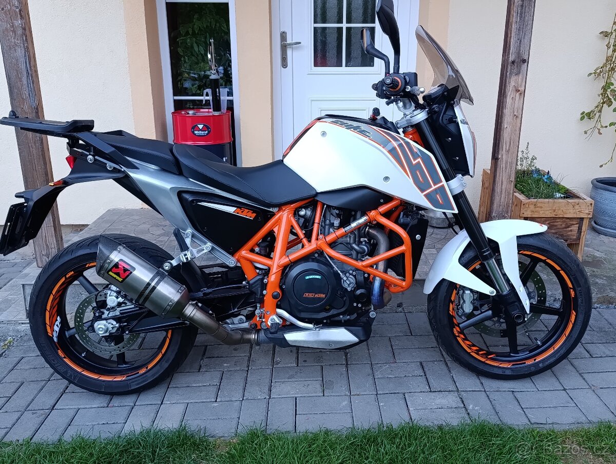 KTM 690 duke