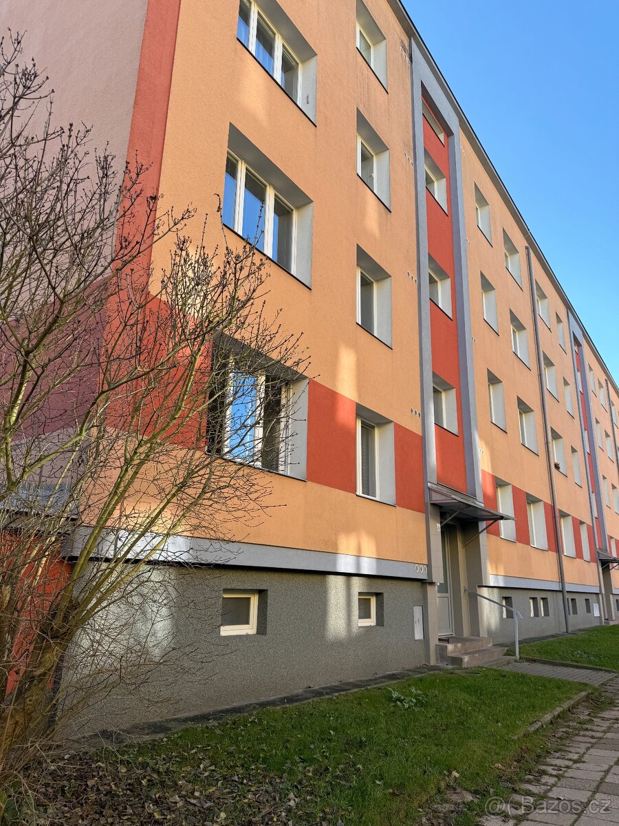 Pronájem vybaveného bytu 2+1 58 m² - Trutnov, Kryblice