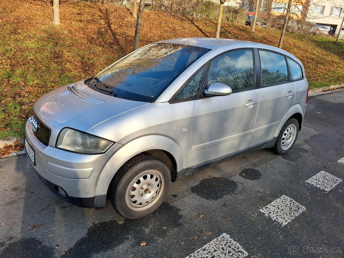 Audi A2 3L 1,2TDi 45kW automat 2002 nove STK