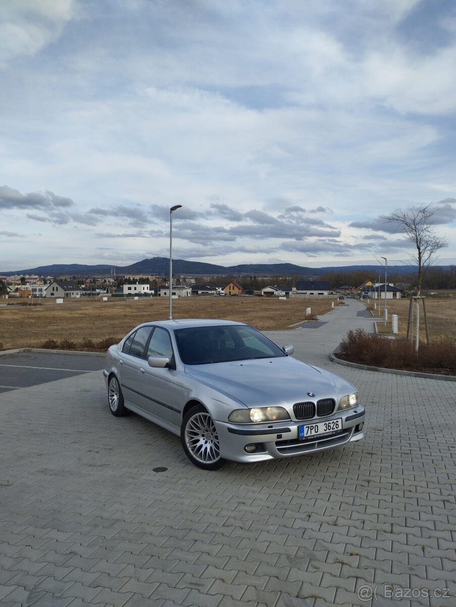 BMW E39 523i M- packet