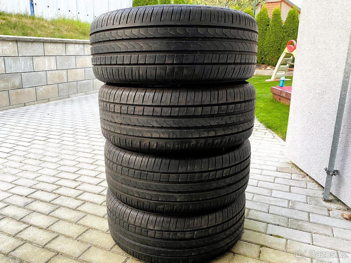 Pirelli letní 4 ks - 235/40 R19