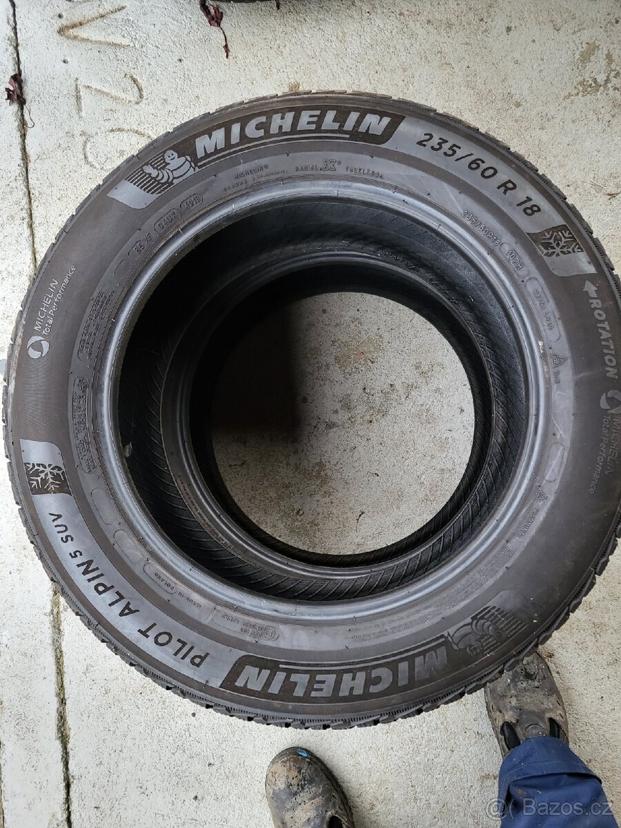 235/60/18 zimní pneu R18 Michelin