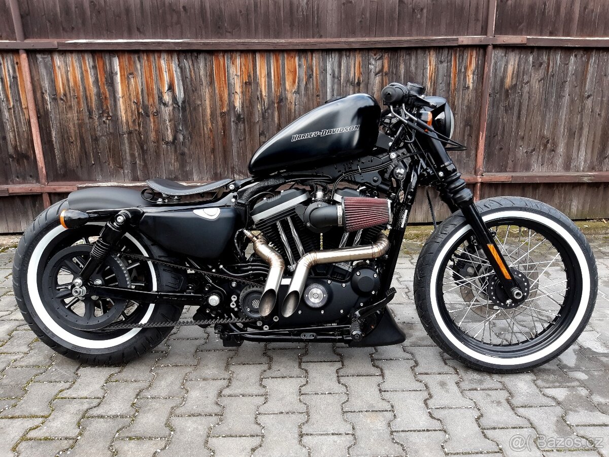 Harley Davidson Sportster Iron 883 Custom