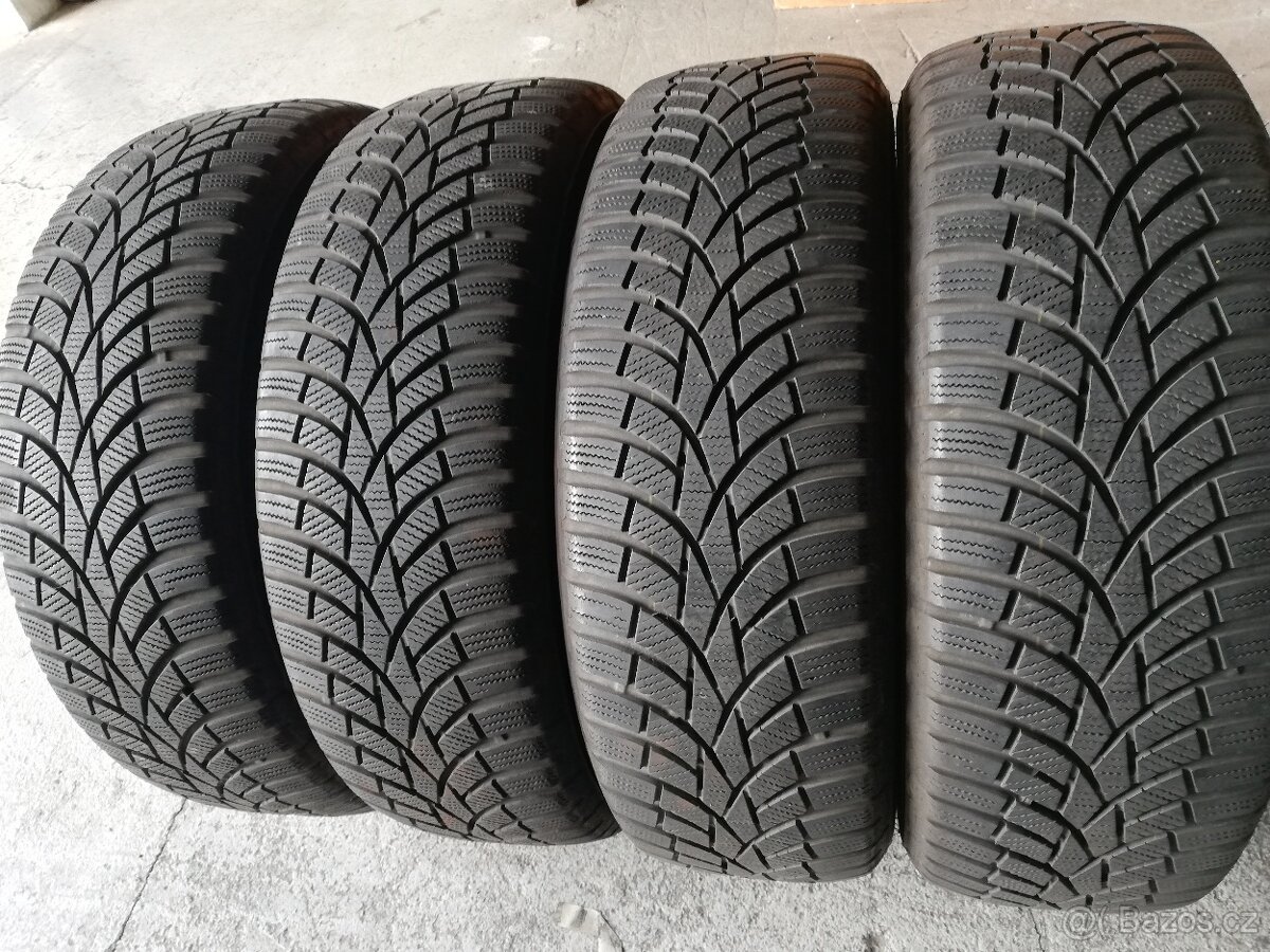 215/65 r17 zimní pneumatiky Toyo na SUV