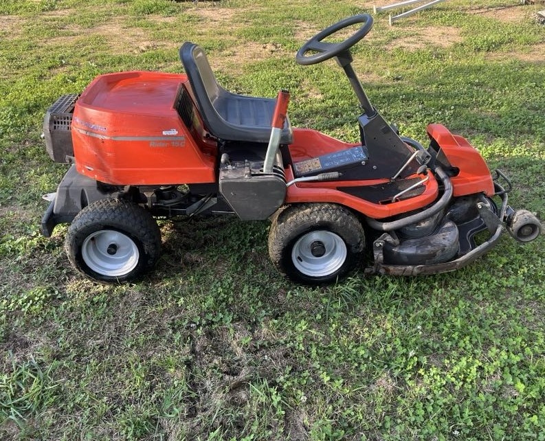 Zahradní traktor rider Husqvarna R 15 C