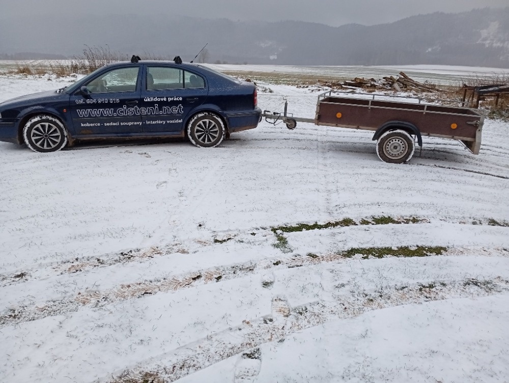 Škoda Octavia + vlek SACHER