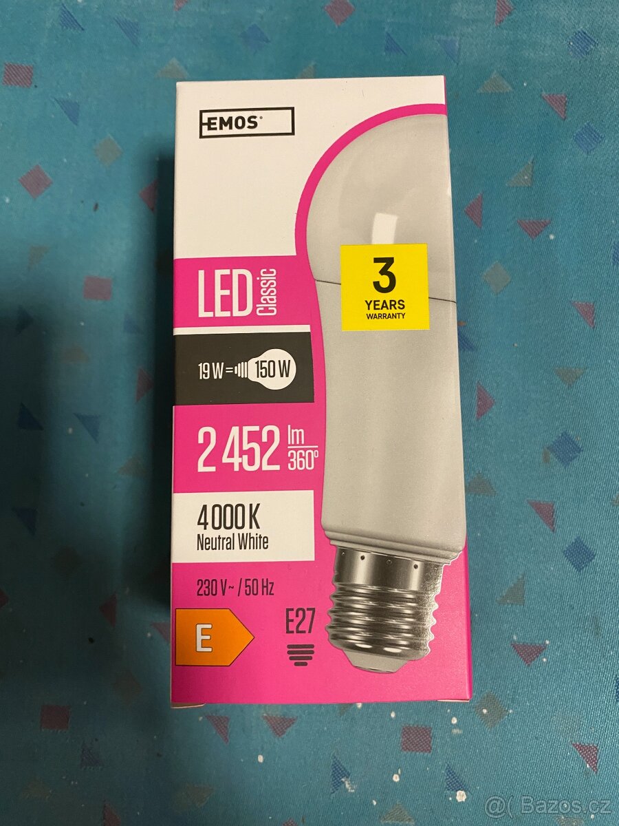 EMOS LED lampa A67, 19 W náhrada za 150 W žárovku