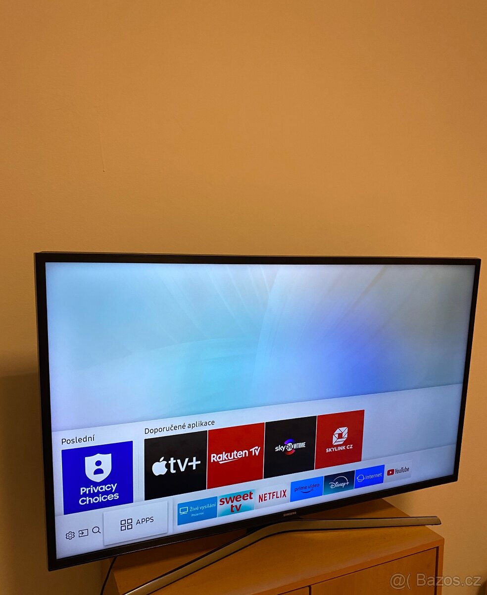 Smart tv samsung 110cm 4k obraz