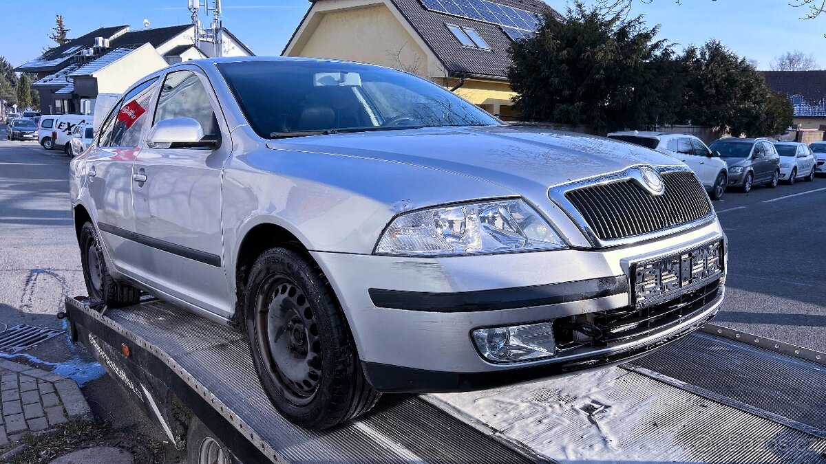 Vůz na náhradní díly Škoda Octavia 2 sedan 2005 BJB GQQ LF7T