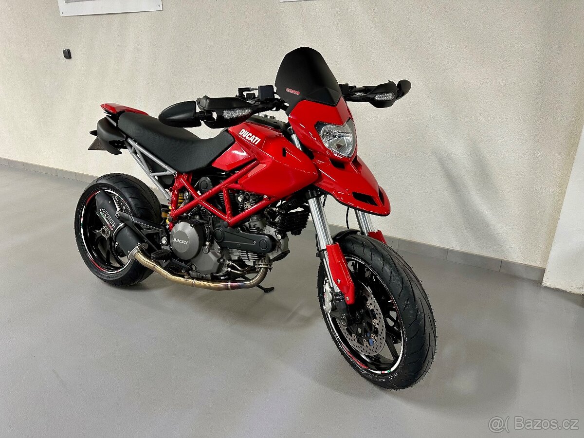 Ducati Hypermotard 796