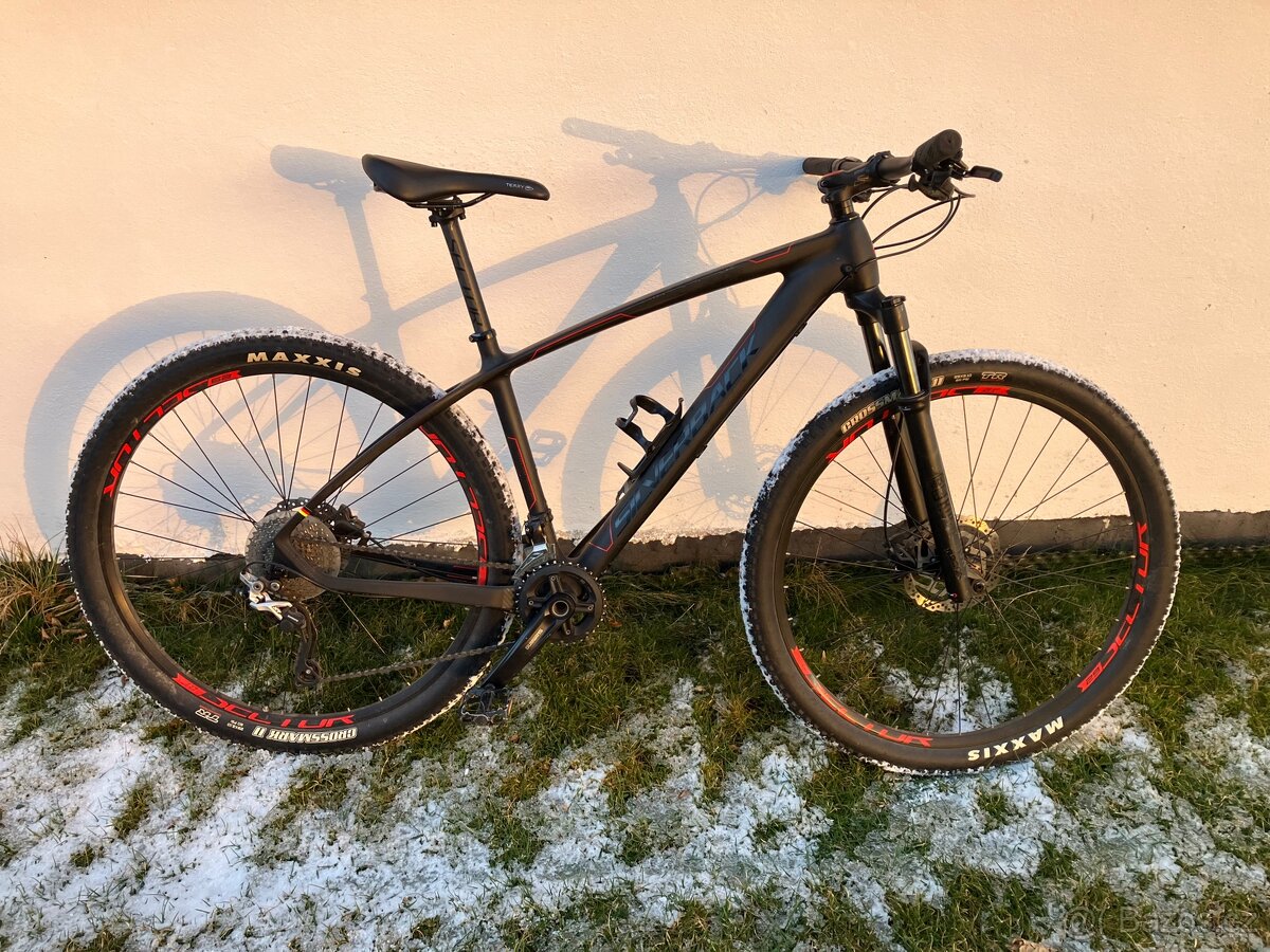 Horské kolo Silverback Storm - Carbon