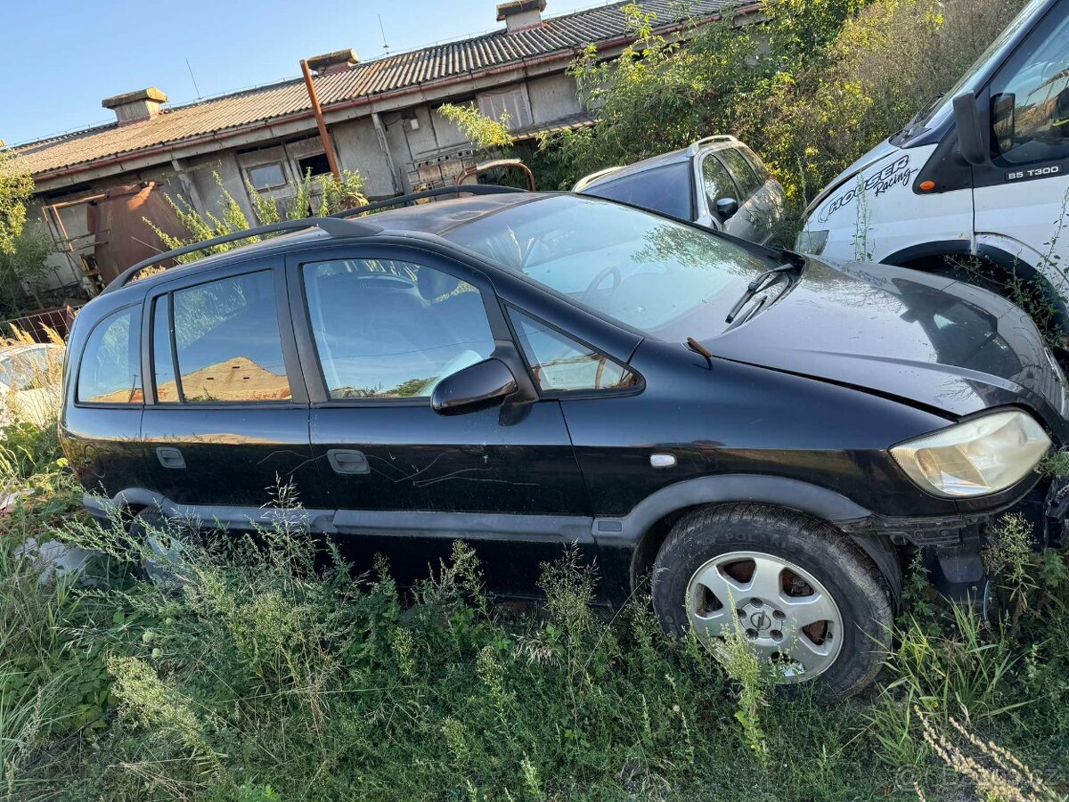 Opel Zafira 2,2 Dti