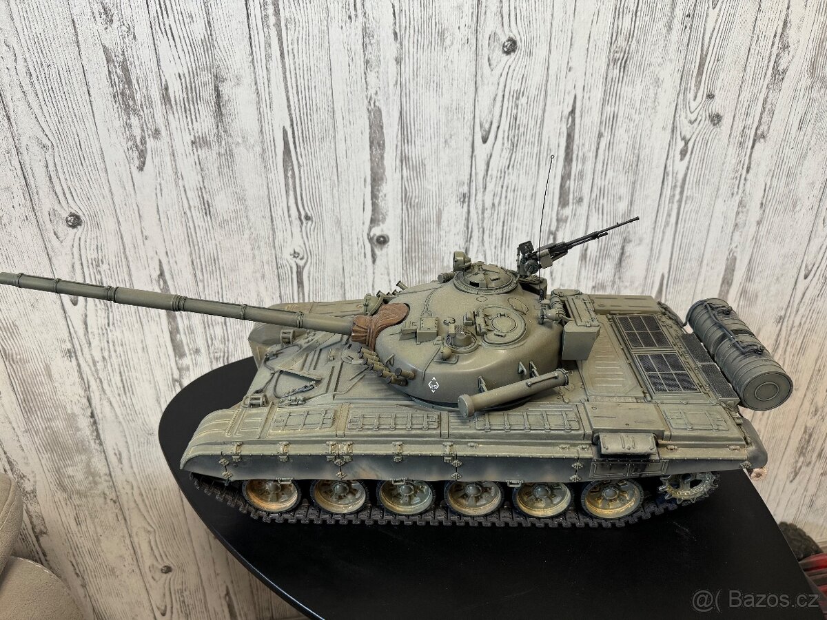 RC model tank T-72 1/16