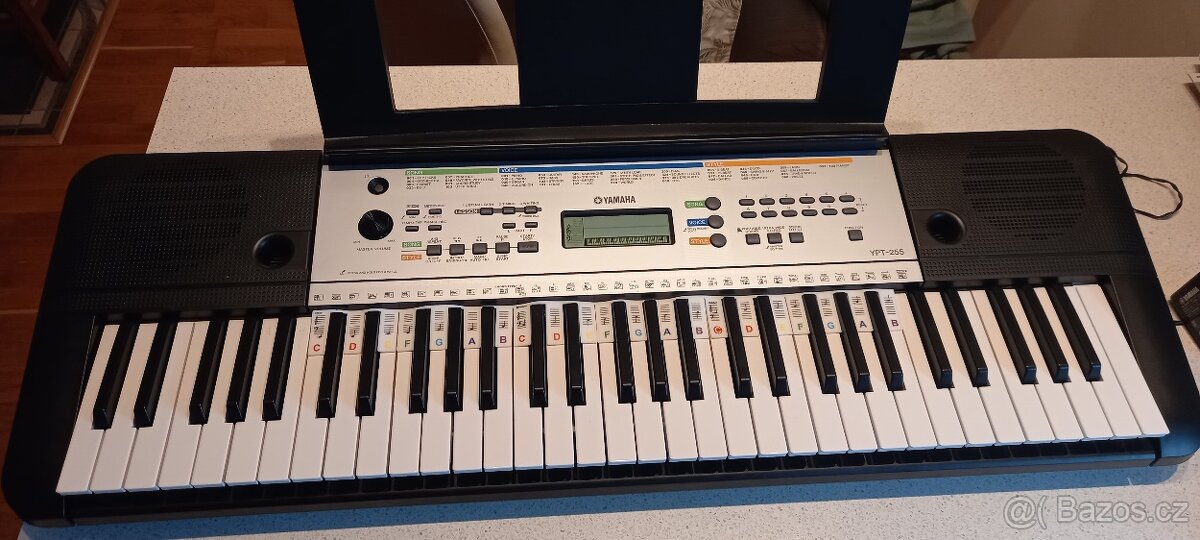 Klavesy Yamaha YPT 255