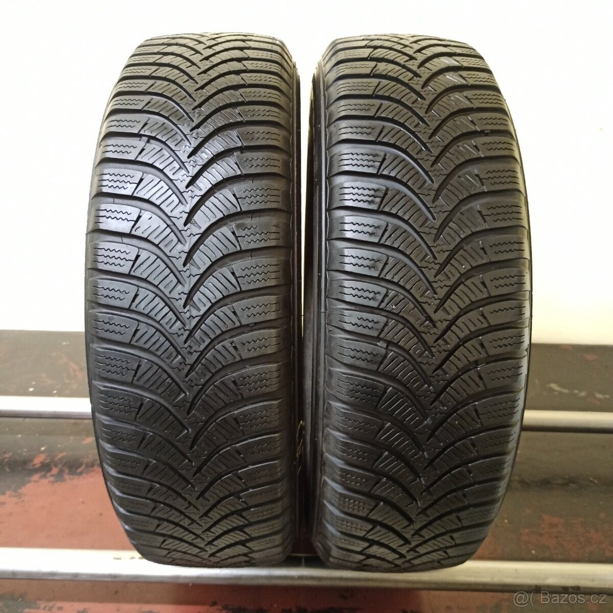 Hankook 165/70 R14 81T 1x5,5mm; 1x5mm