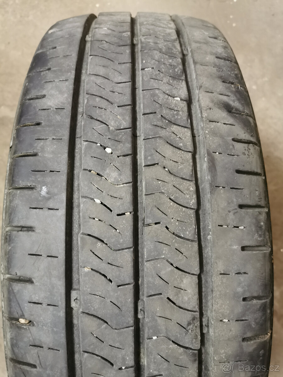 235/65/16C Kumho