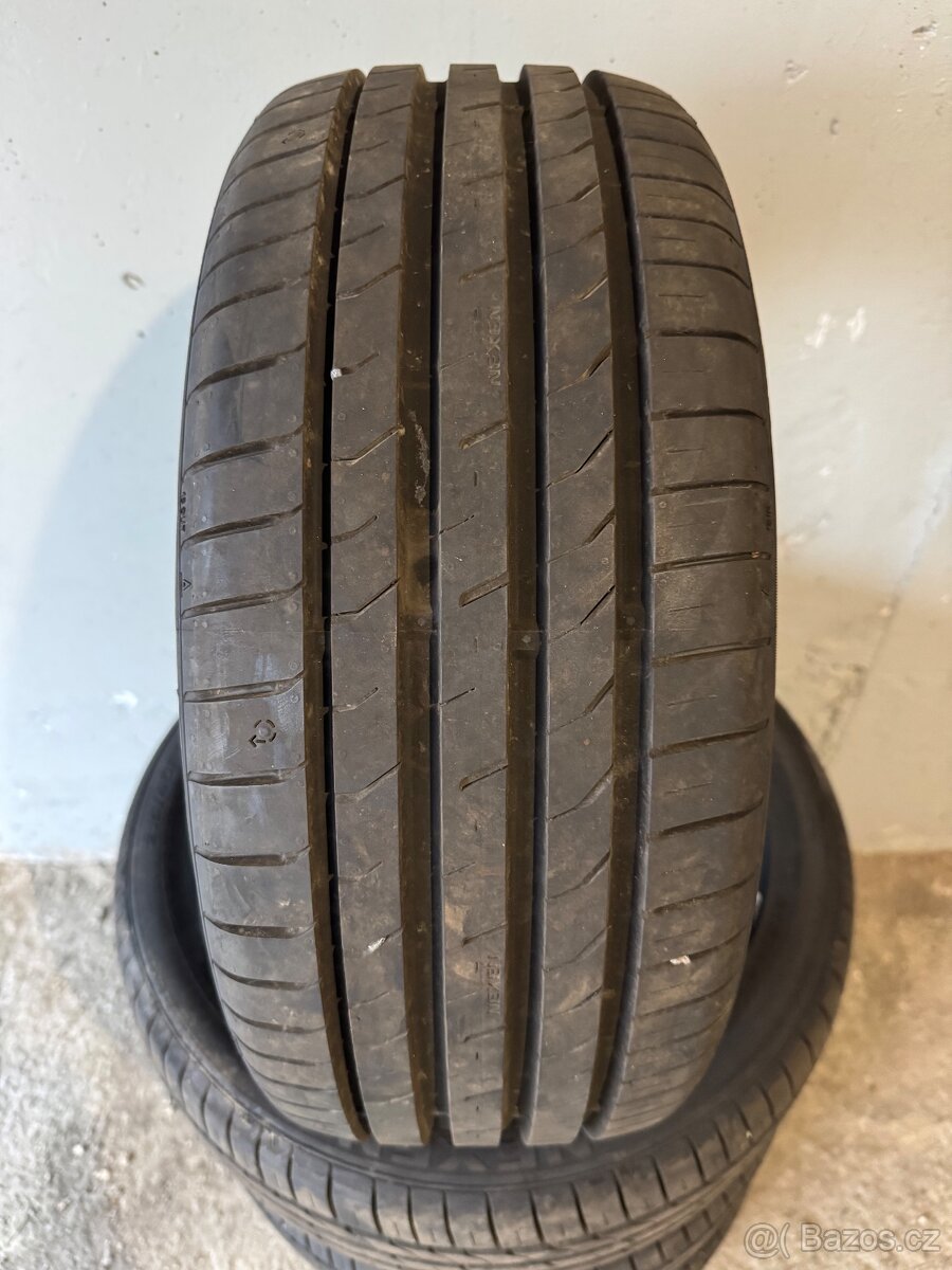 Nexen 215/45 r16 letni