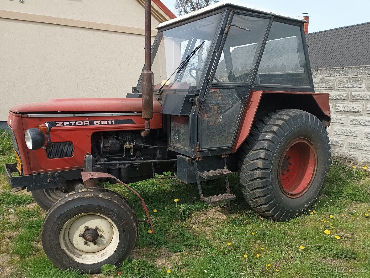 Zetor 6911