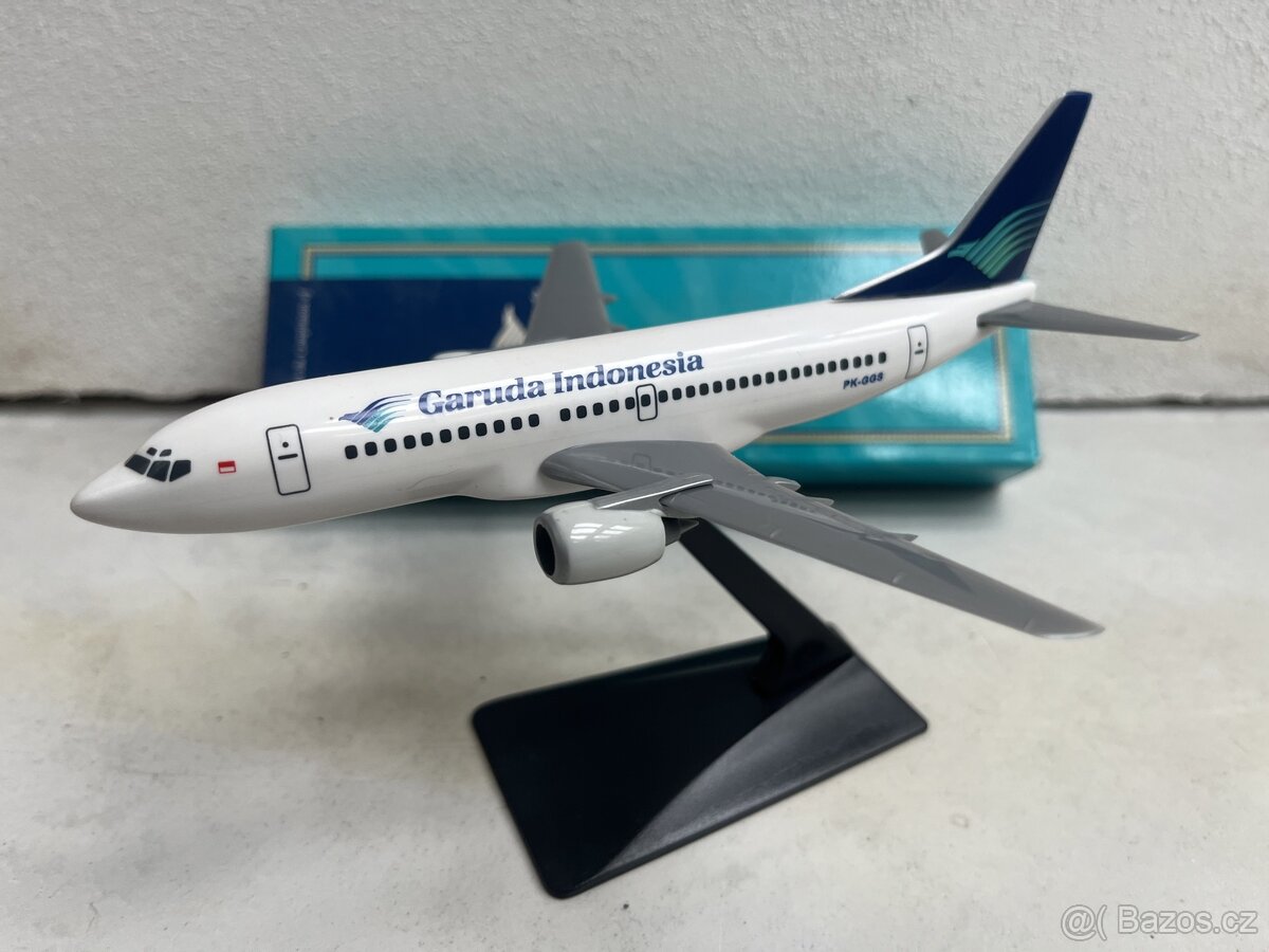 Garuda Indonesia Boeing 737-300 1:200