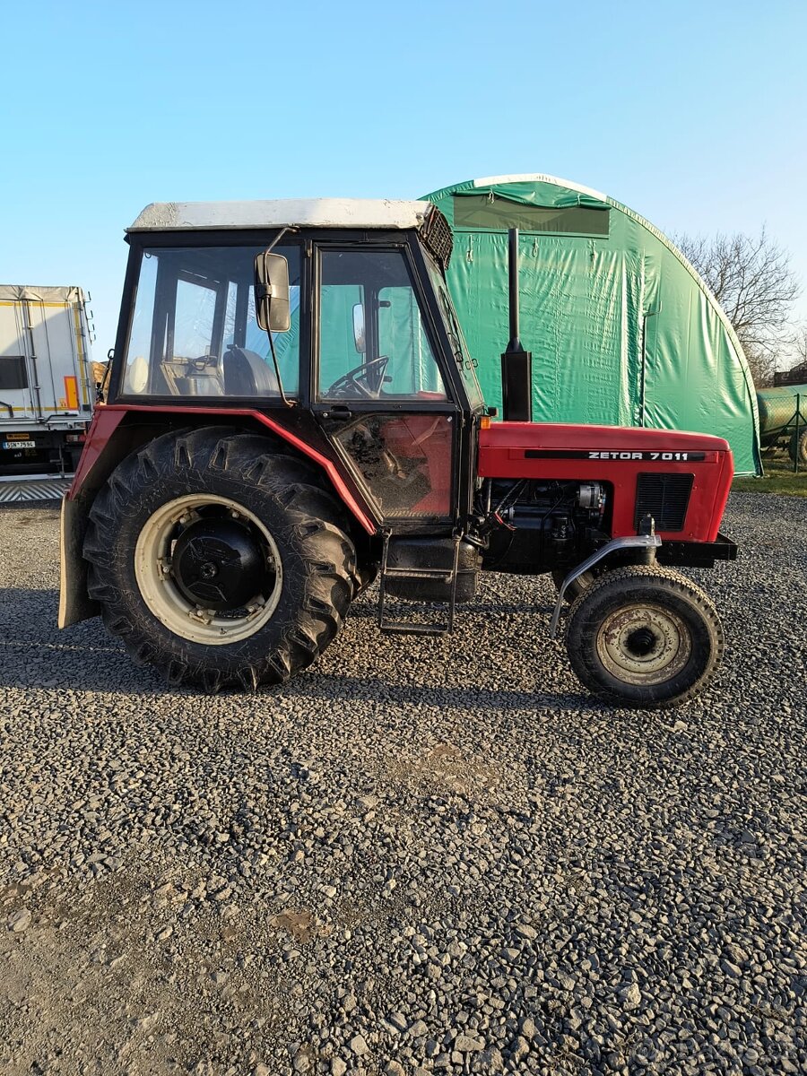 Zetor 7011