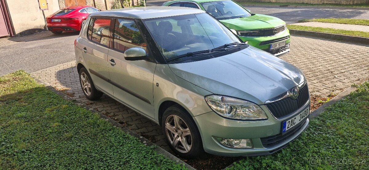 Skoda fabia 2 face lift 1.2 barva 9559 dily z vozu