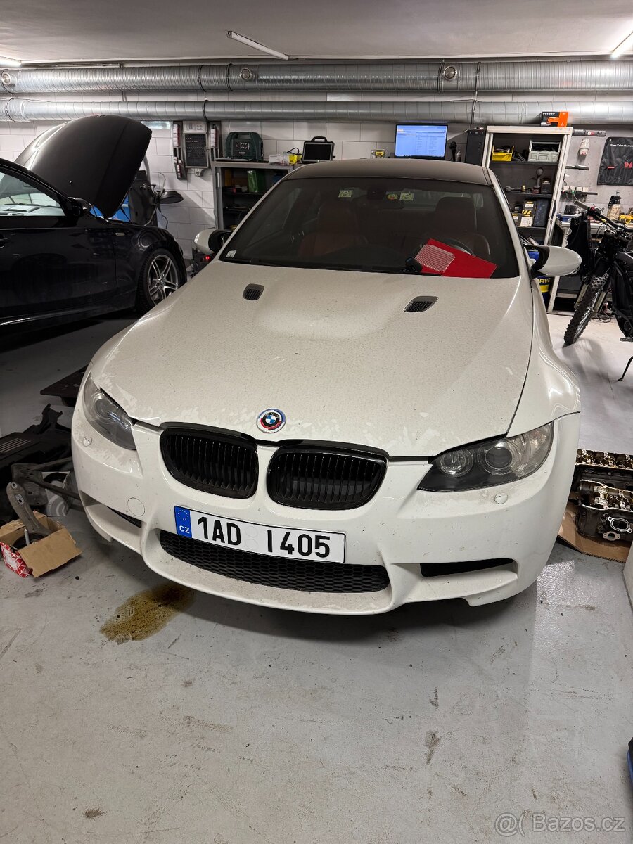 e92 M3 V8 MT