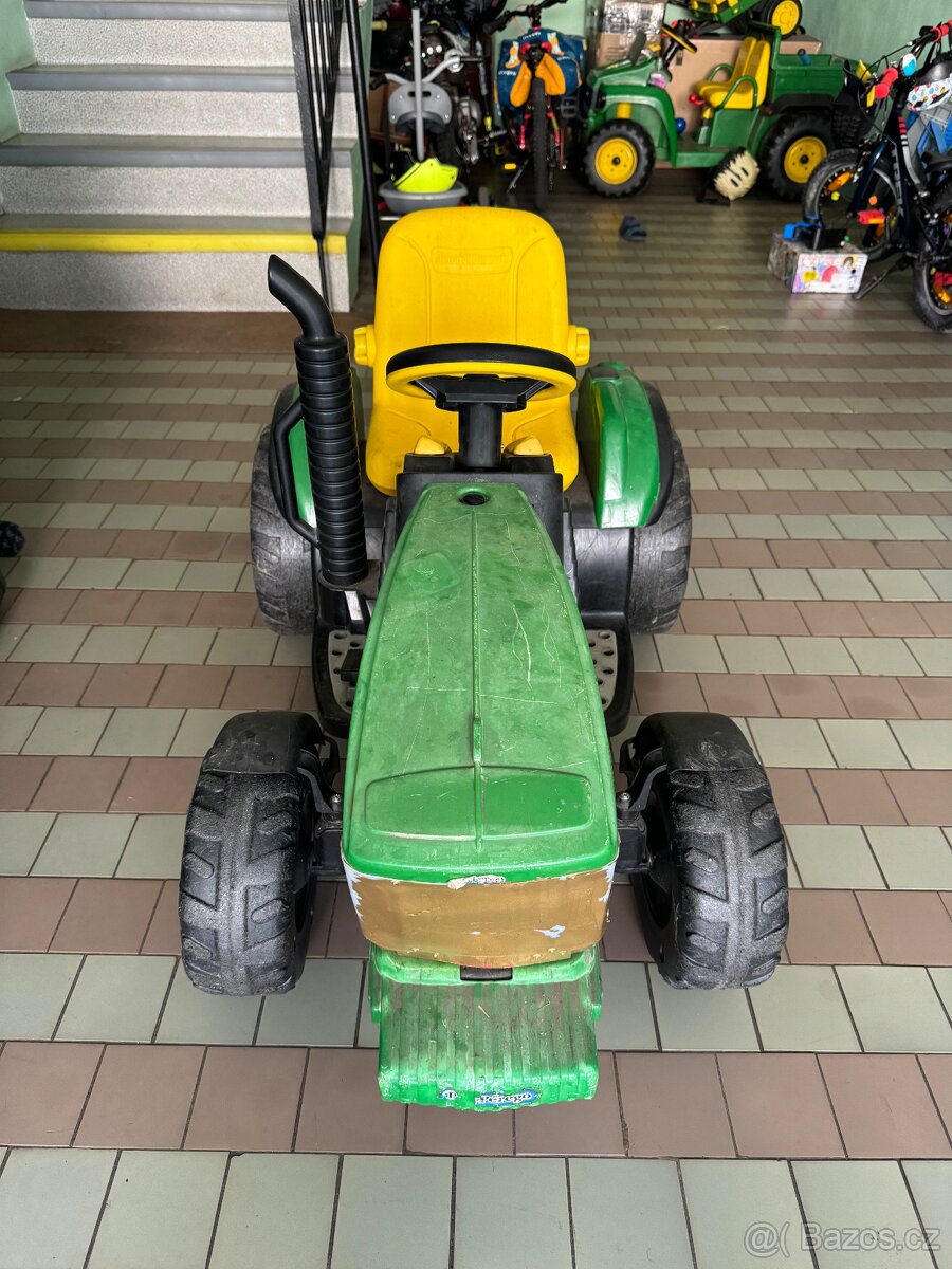 Peg perego traktor