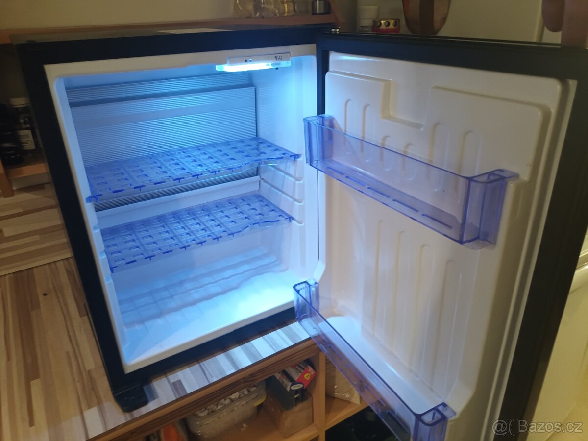 Mini bar - Hotelová lednička 30L