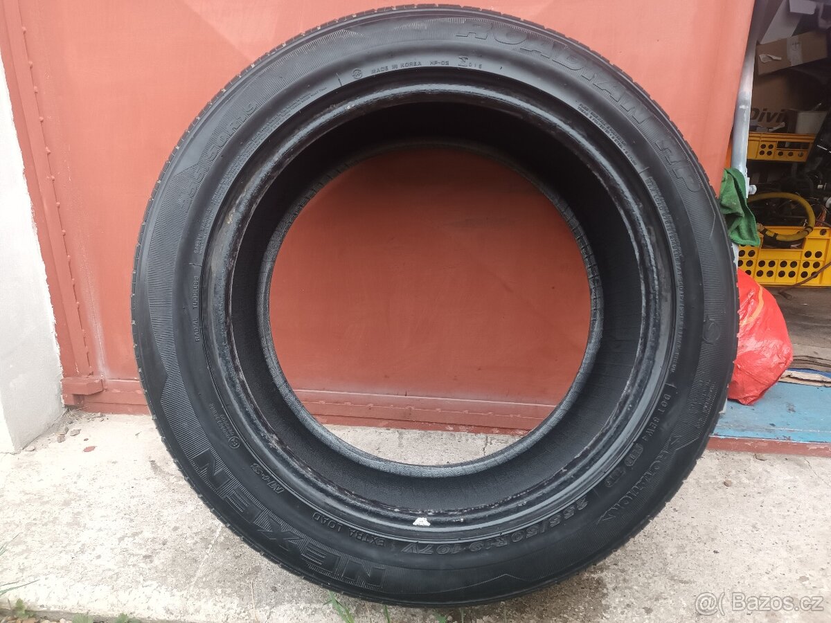 255/50 R19 107V Nexen Roadian HP