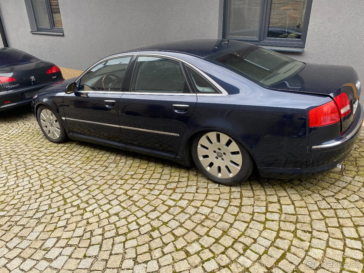 AUDI A8 D3, 4,2i,EX-VLÁDNÍ VOZIDLO,CELEK NEBO DÍLY