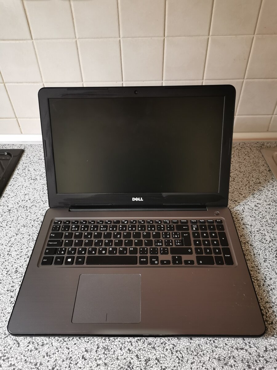 Notebook DELL Inspiron 15 5567