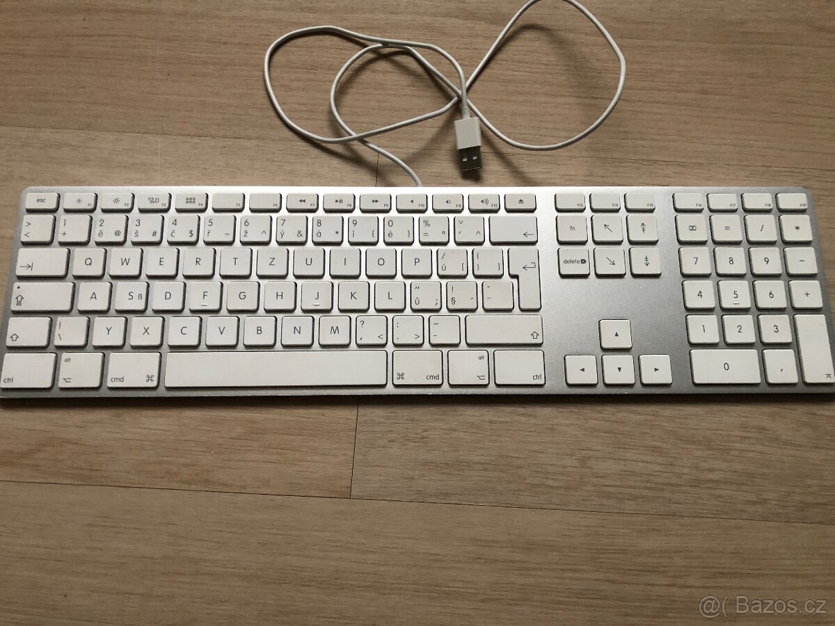 Klávesnice Apple USB Keyboard CZ