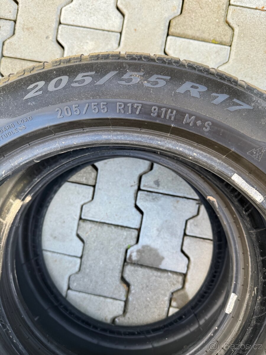 Zimní pneu 205/55 17 runflat Pirelli SotoZero