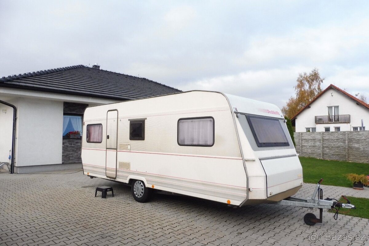 DETHLEFFS CAMPER 550 DĚTSKÝ POKOJ