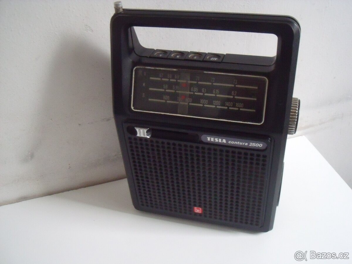 Retro rádio TESLA Contura 2500