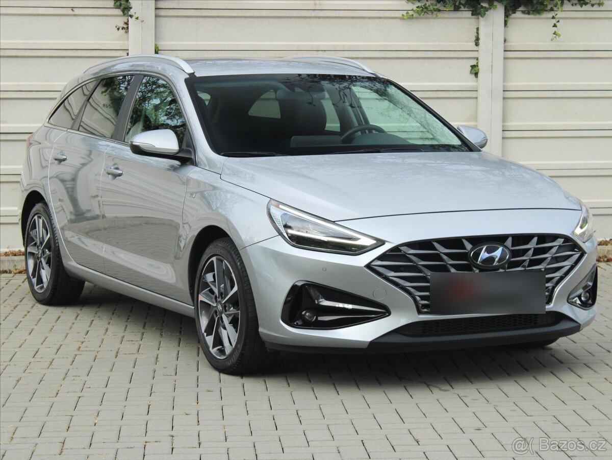 Hyundai i30 1,6 CRDi MHEV DCT Style ČR 1.maj  CRDi MHEV 7DCT